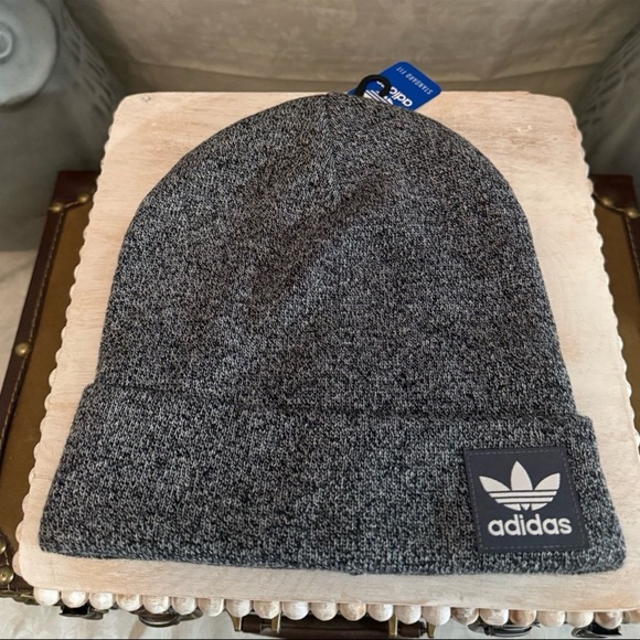 Adidas Standard Fit Beanie - Picture 1 of 5